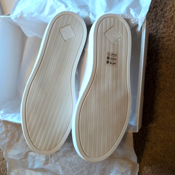 STEAL DEAL‼️Thakoon Women's Classic White Sneakers - Picture 5 of 17